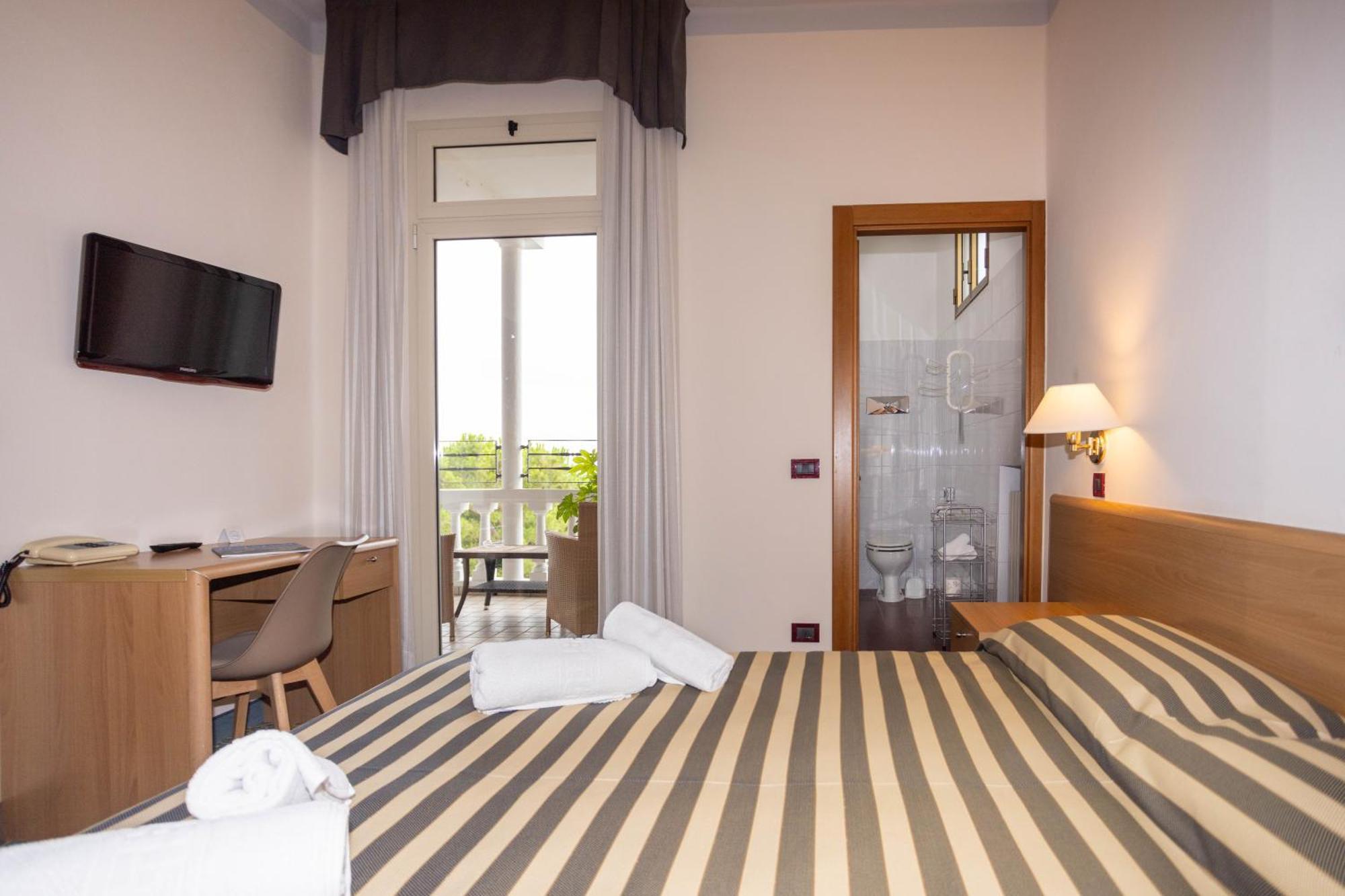 Hotel Giardinetto ديسينسانو ديل غاردا المظهر الخارجي الصورة