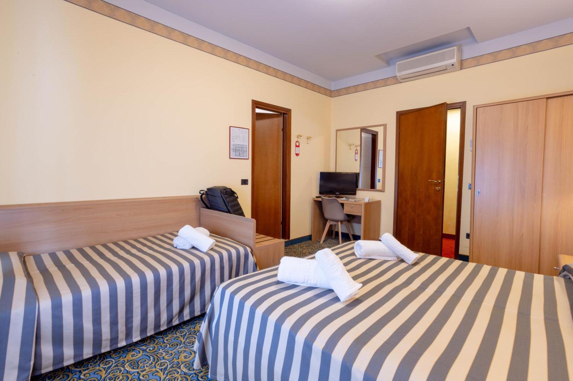 Hotel Giardinetto ديسينسانو ديل غاردا المظهر الخارجي الصورة