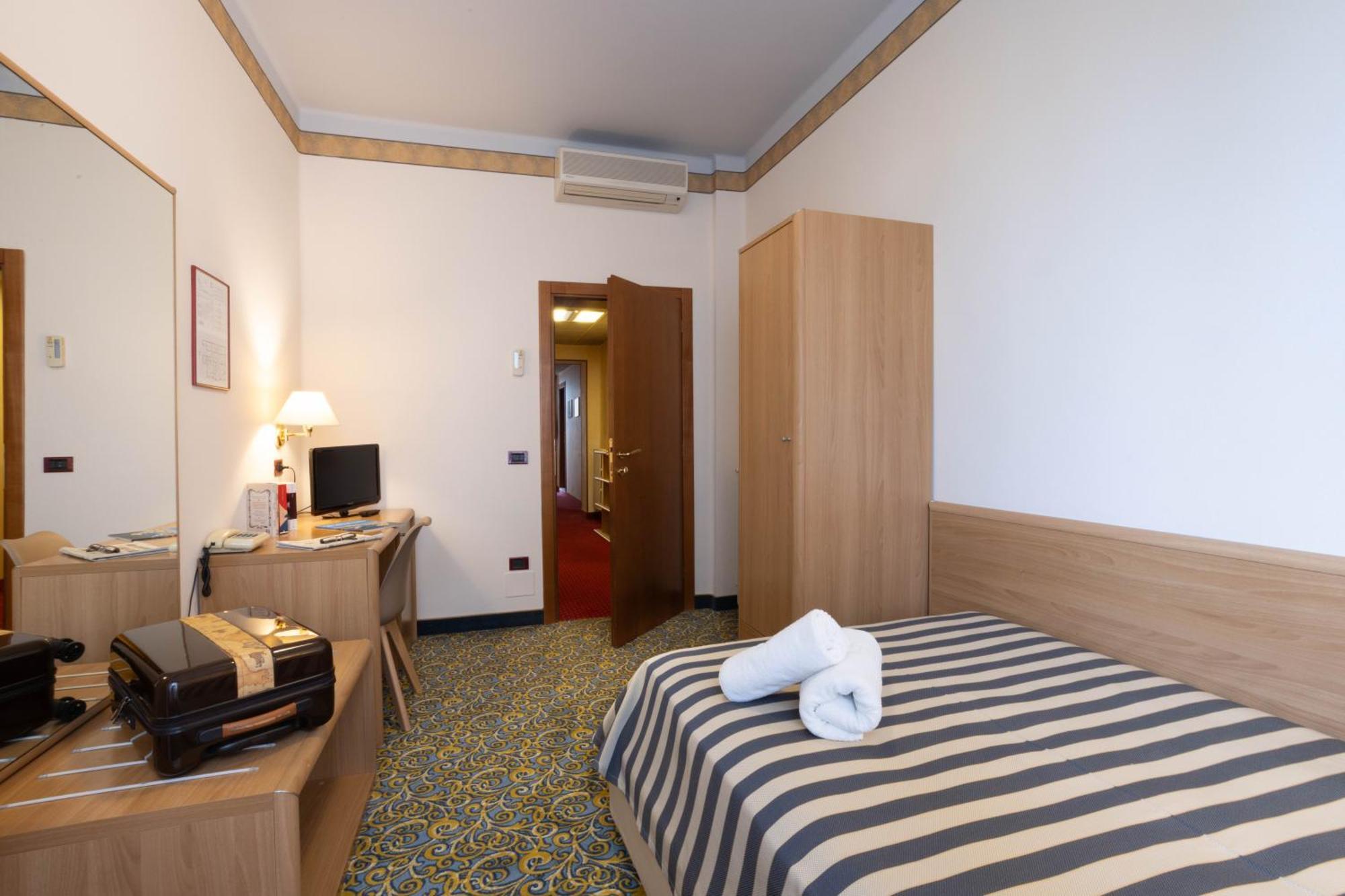 Hotel Giardinetto ديسينسانو ديل غاردا المظهر الخارجي الصورة